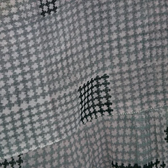 le chateau semi-sheer checked pink / black long sleeve button placket blouse - Picture 6 of 6